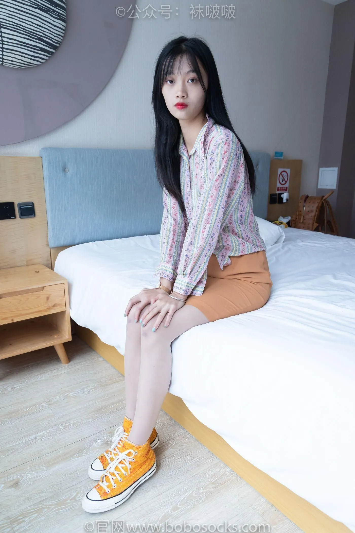 [BoBoSocks袜啵啵]NO.008 涵涵-帆布鞋、白色短棉袜、肉丝 [139P]插图1